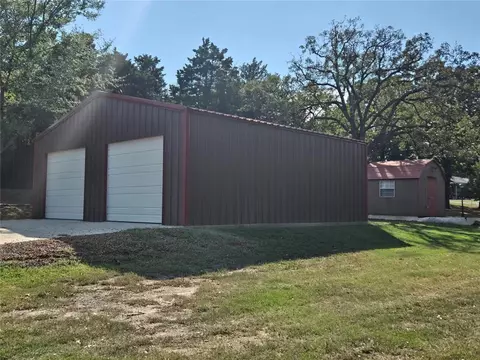 24 Sunrise Dr, Checotah, OK 74426