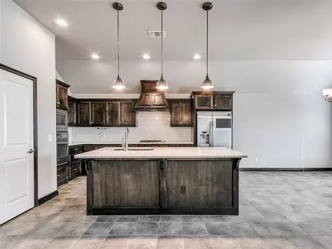 3504 Gunnison River Dr, Yukon, OK 73099