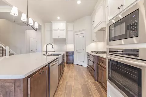 8101 NW 152nd St, Edmond, OK 73013