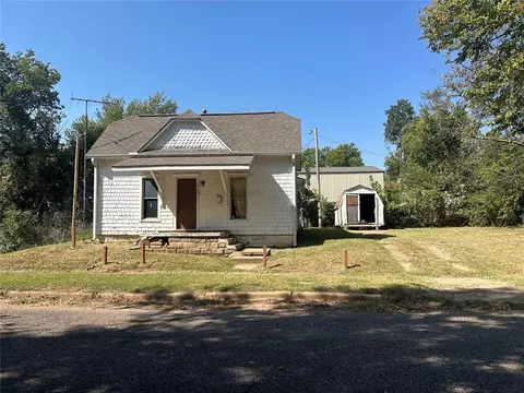 920 N Market Ave, Shawnee, OK 74801