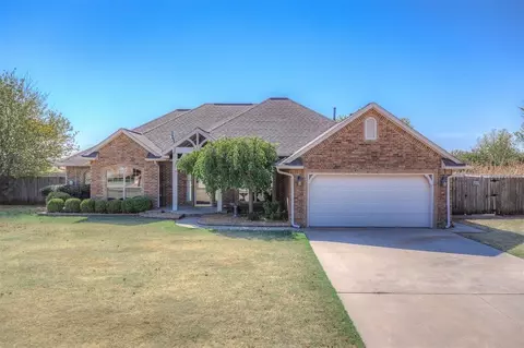 312 NW Cypress St, Piedmont, OK 73078
