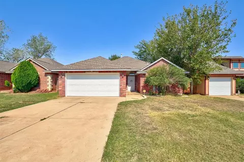 407 NW 120th St, Oklahoma City, OK 73114