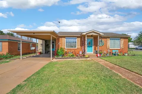 3 E Anchor Cor, Sayre, OK 73662