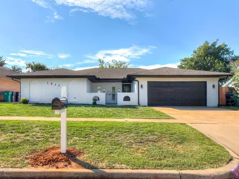 1012 SW 95th St, Oklahoma City, OK 73139