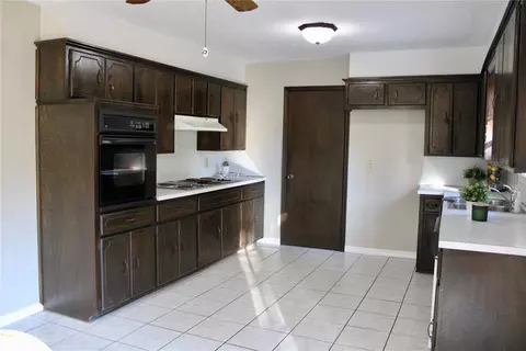 13608 S Dobbs Rd, Mcloud, OK 74851 photo 6