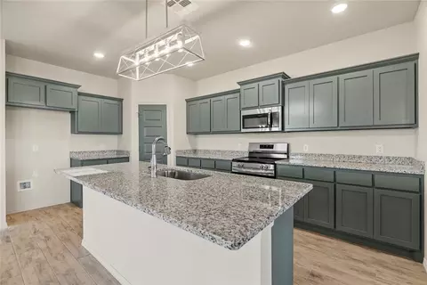 1936 Olive Ave, Tuttle, OK 73089 photo 8