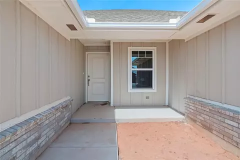 1938 Olive Ave, Tuttle, OK 73089 photo 4