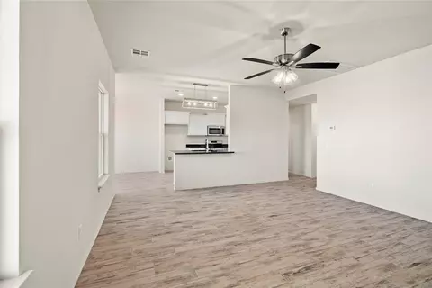 1938 Olive Ave, Tuttle, OK 73089 photo 7