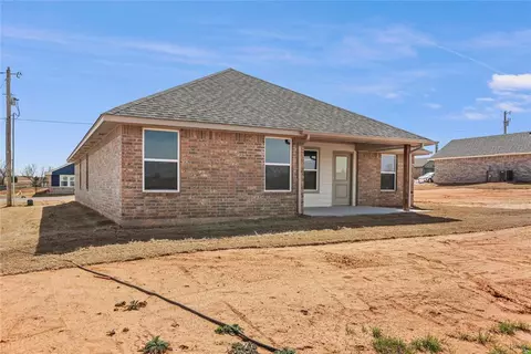 1940 Olive Ave, Tuttle, OK 73089 photo 25