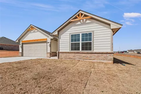 1940 Olive Ave, Tuttle, OK 73089 photo 3