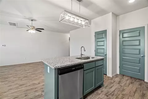 1940 Olive Ave, Tuttle, OK 73089 photo 9
