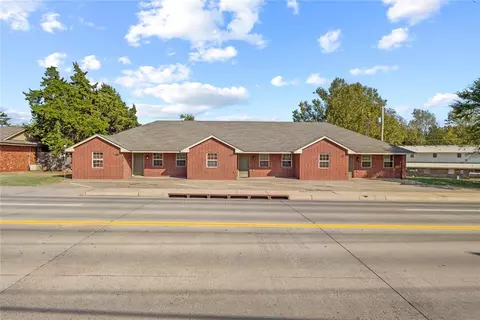 1310 N Washington St, Weatherford, OK 73096