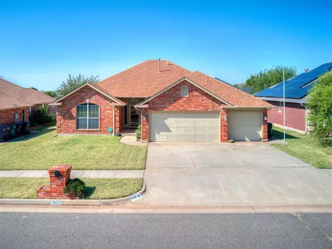 9301 Winfield Ln, Oklahoma City, OK 73160