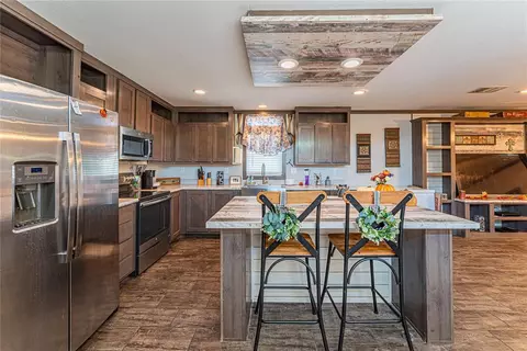 10587 Parkwood Meadows Dr, Mcloud, OK 74851