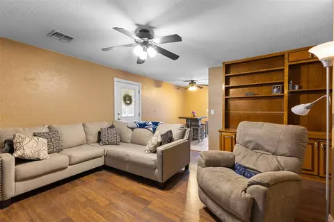 407 W Cheyenne St, Marlow, OK 73055 photo 3