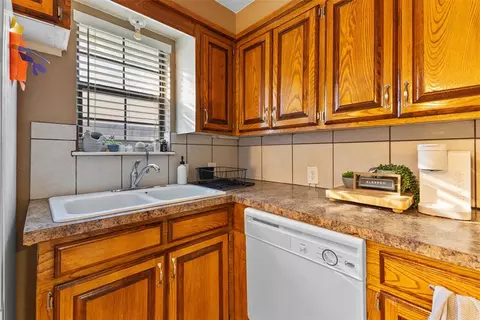 407 W Cheyenne St, Marlow, OK 73055 photo 7