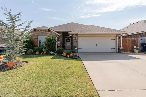 9408 NW 87th St, Yukon, OK 73099