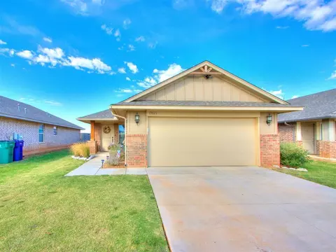 19621 Brookville Dr, Edmond, OK 73012