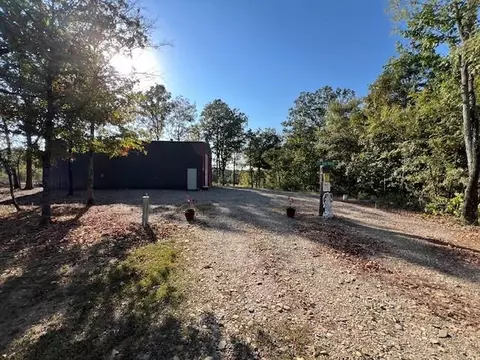 71 Ash Ridge Trl, Broken Bow, OK 74728
