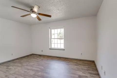 112 E Meade Dr, Yukon, OK 73099 photo 26
