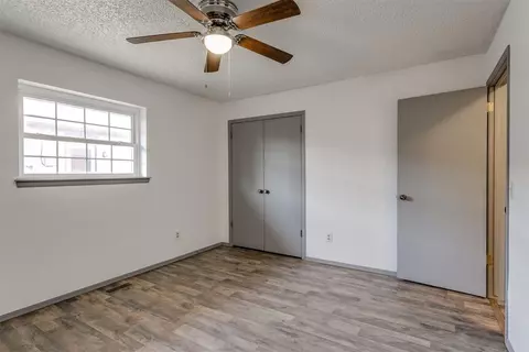 112 E Meade Dr, Yukon, OK 73099 photo 32
