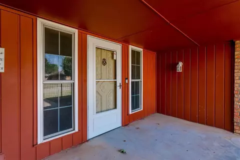 112 E Meade Dr, Yukon, OK 73099 photo 4