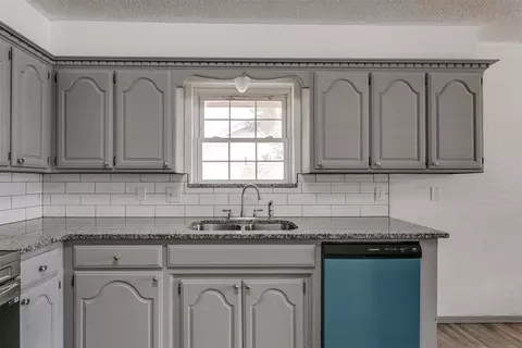 112 E Meade Dr, Yukon, OK 73099 photo 19