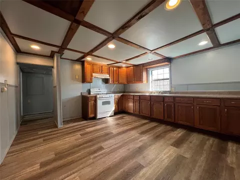 118 N Birch St, Luther, OK 73054