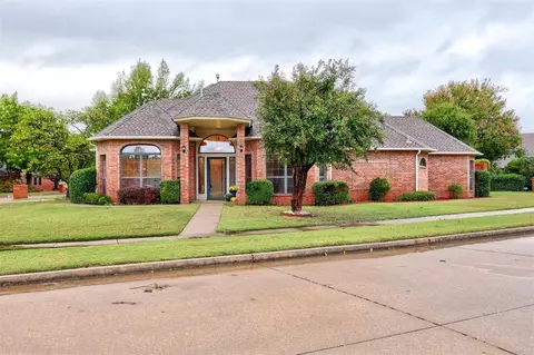 1001 Riviera Dr, Norman, OK 73072