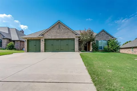 409 Dover Rd, Midwest City, OK 73130