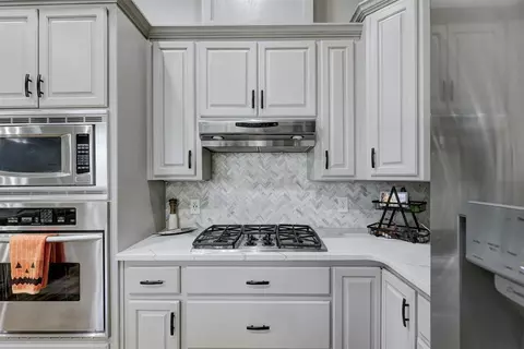 400 Daybreak Dr, Norman, OK 73071 photo 9