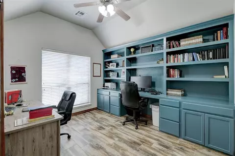 400 Daybreak Dr, Norman, OK 73071 photo 17