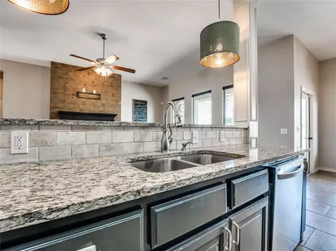 7500 Hawk Ln, Guthrie, OK 73044 photo 13