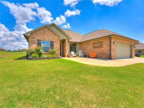 7500 Hawk Ln, Guthrie, OK 73044