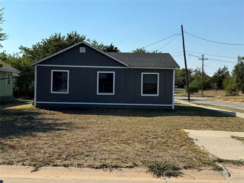509 E Pine Ave, Enid, OK 73701 photo 2