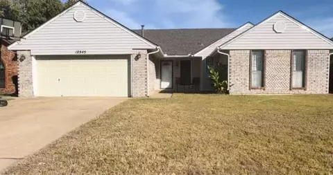 10545 Kristie Ln, Midwest City, OK 73130
