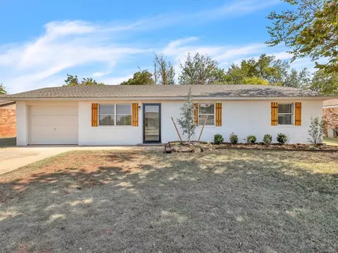 1026 Shady Creek Cir, Guthrie, OK 73044