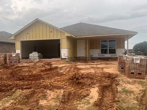 904 Dusky Valley Ln, Chickasha, OK 73018