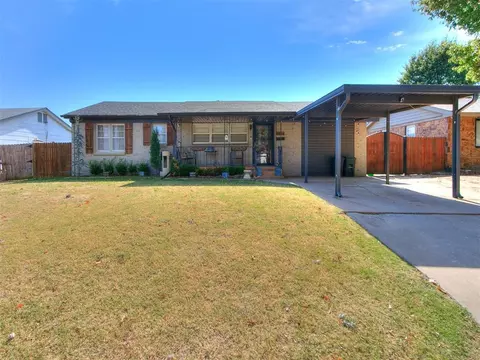 5324 NW Nw 44th Dr, Warr Acres, OK 73122