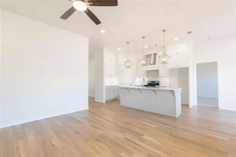 3017 Crossover Ct, Moore, OK 73160 photo 8