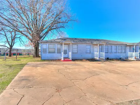 612 S 7 St, Noble, OK 73068