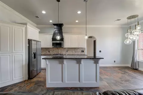 4909 Champlain Pl, Edmond, OK 73025 photo 12