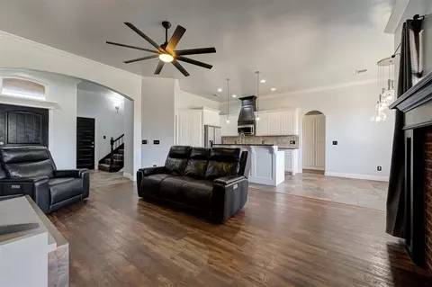 4909 Champlain Pl, Edmond, OK 73025 photo 11