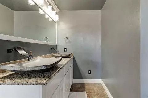 4909 Champlain Pl, Edmond, OK 73025 photo 24
