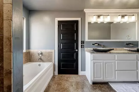 4909 Champlain Pl, Edmond, OK 73025 photo 27