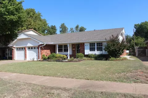 813 W Idylwild Dr, Midwest City, OK 73110
