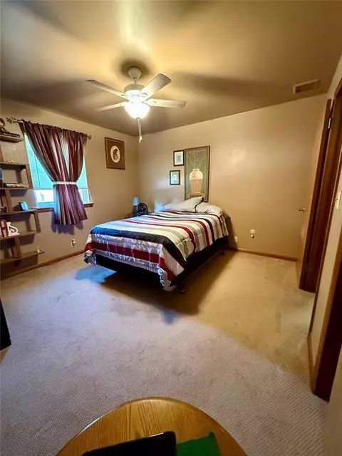 406 E 4th St, Davenport, OK 74026 photo 12