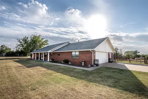 12962 108th St, Lindsay, OK 73052