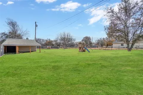 302 S Highland Dr, Erick, OK 73645 photo 25