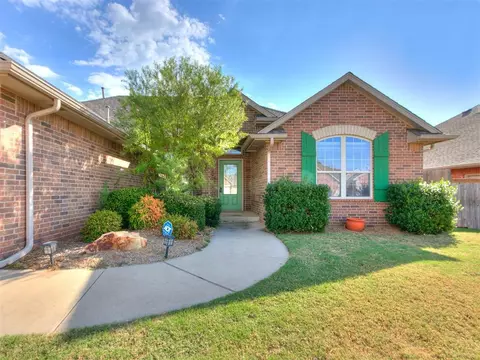 17024 Kemble Ln, Edmond, OK 73012